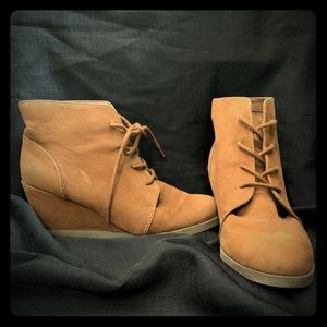 Tan Steve Madden wedge booties
